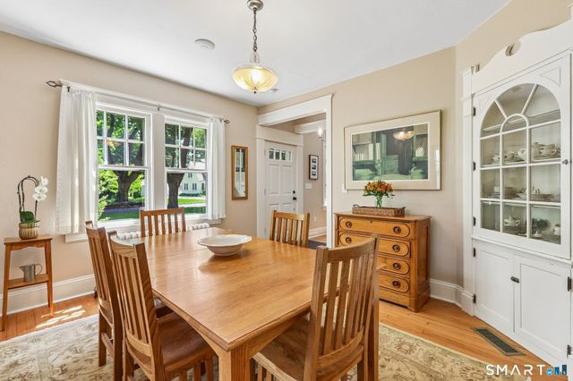 17 Ridge Road, Danbury, CT 06810
