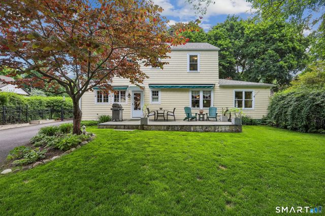 17 Ridge Road, Danbury, CT 06810