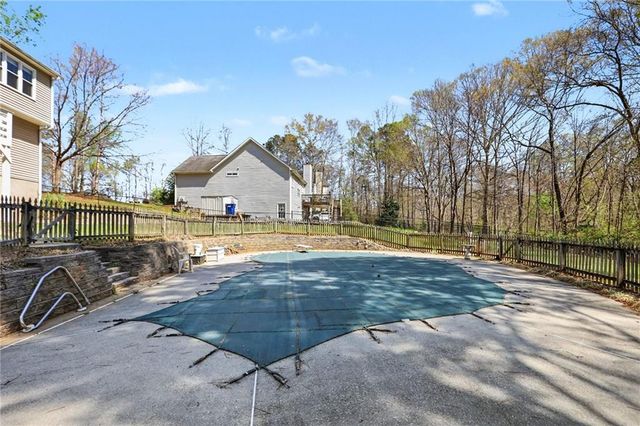 316 Hollow Springs Drive, Hiram, GA 30141