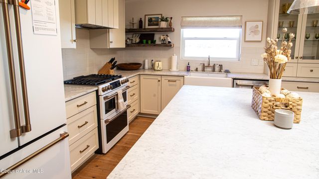 3711 E Tobler Rd, Hayden, ID 83835