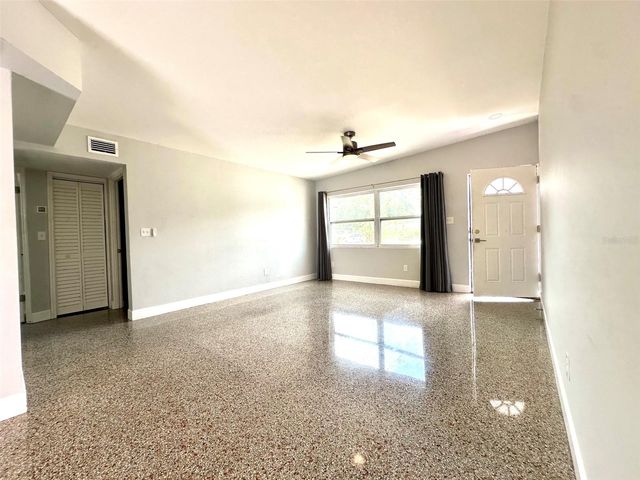 126 11TH AVENUE SW, Largo, FL 33770