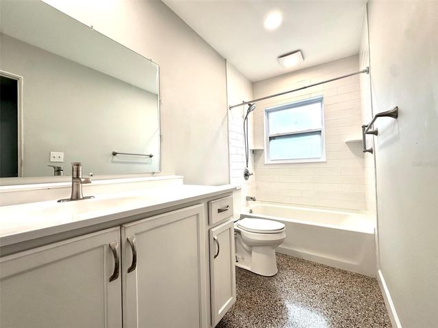 126 11TH AVENUE SW, Largo, FL 33770