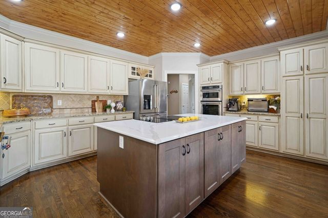 1105 Dapplefawn Court, Alpharetta, GA 30005