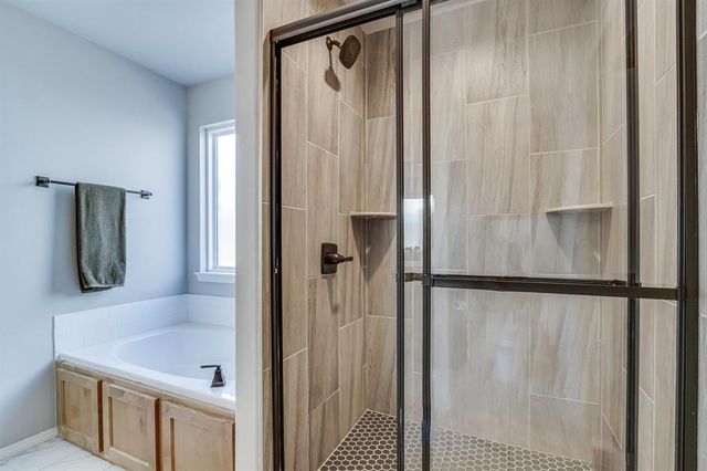 8224 NW 151st Street, Edmond, OK 73013