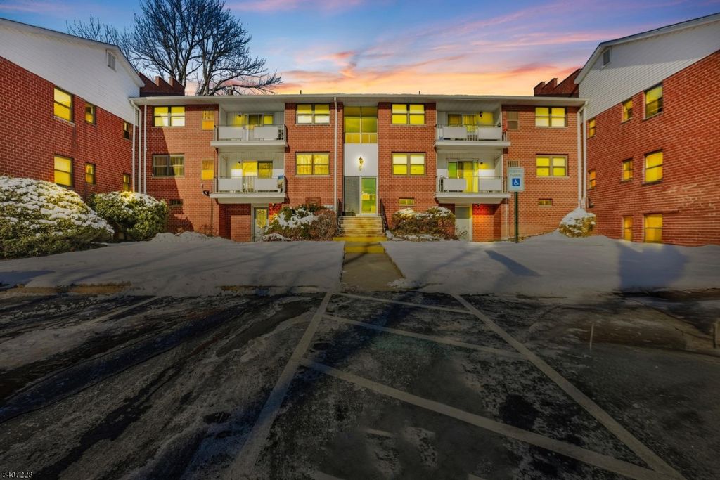 1300 Rock Ave 3, North Plainfield Boro, NJ 07060