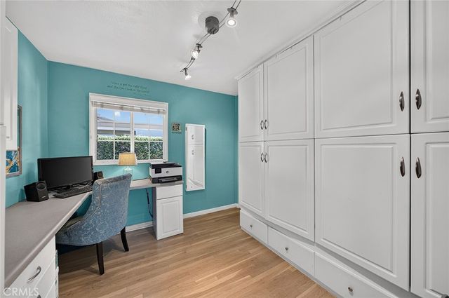2141 Snowden, Long Beach, CA 90815