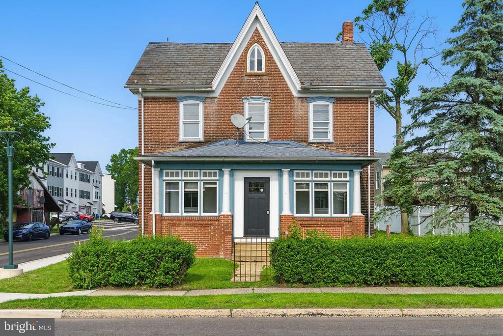 5 S MAPLE AVE, Hatfield, PA 19440
