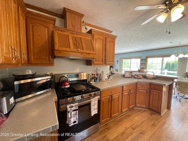 5048 S Bradley Road, Charlotte, MI 48813