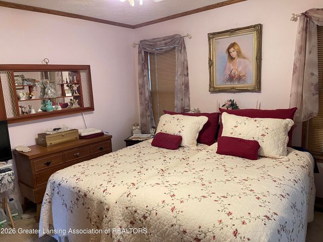5048 S Bradley Road, Charlotte, MI 48813