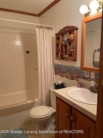 5048 S Bradley Road, Charlotte, MI 48813