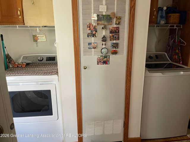 5048 S Bradley Road, Charlotte, MI 48813