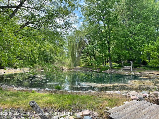 5048 S Bradley Road, Charlotte, MI 48813