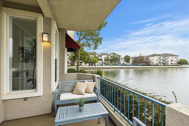 1000 Davit Lane 106, Redwood City, CA 94065