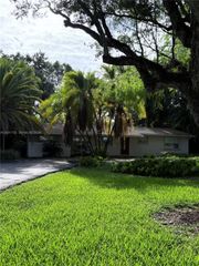 11401 SW 102nd Ave, Miami, FL 33176