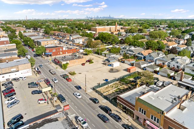 5921 W Lawrence Avenue, Chicago, IL 60630