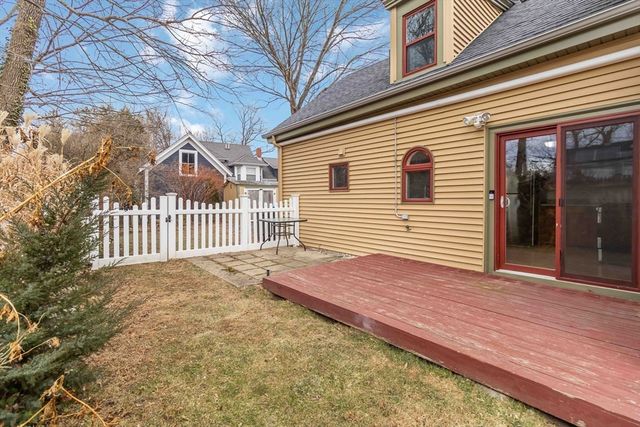 63 Pond St 63, Natick, MA 01760