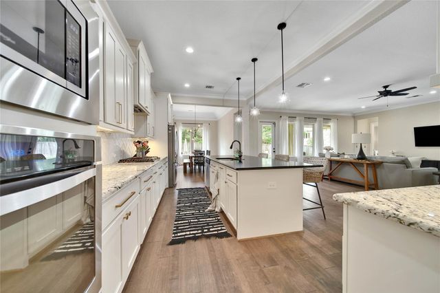 132 Sanderling Lane, Montgomery, TX 77316