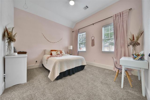 132 Sanderling Lane, Montgomery, TX 77316