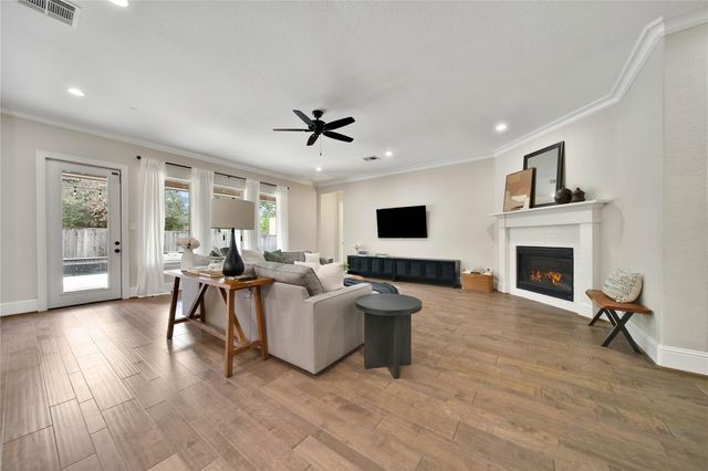 132 Sanderling Lane, Montgomery, TX 77316