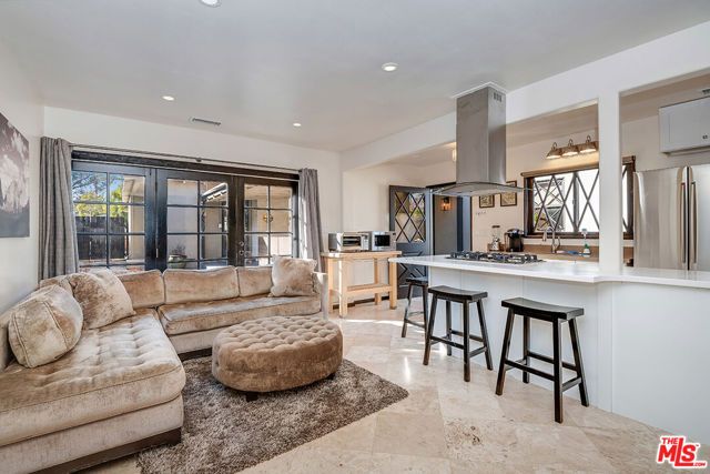 4930 STROHM Avenue, North Hollywood (los Angeles), CA 91601