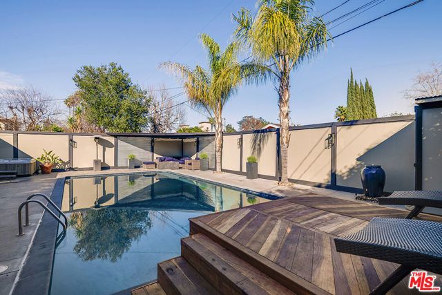 4930 STROHM Avenue, North Hollywood (los Angeles), CA 91601
