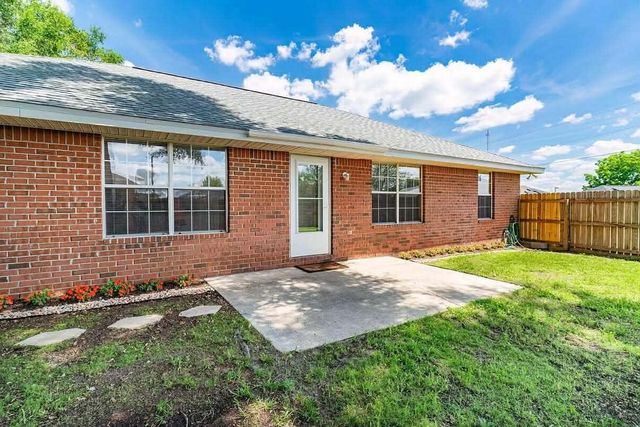 5104 Whitehurst Lane, Crestview, FL 32536
