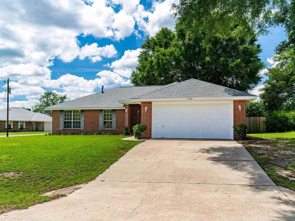 5104 Whitehurst Lane, Crestview, FL 32536