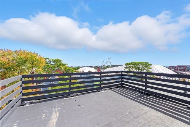 68 Pearl St, Chelsea, MA 02150