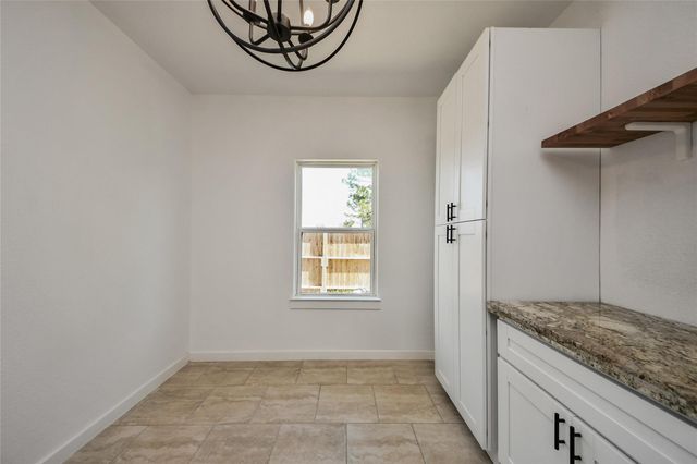 450 Road 5512, Cleveland, TX 77327