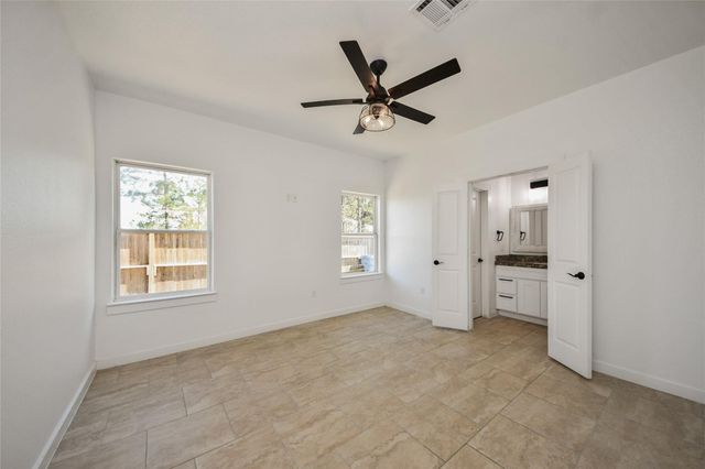 450 Road 5512, Cleveland, TX 77327