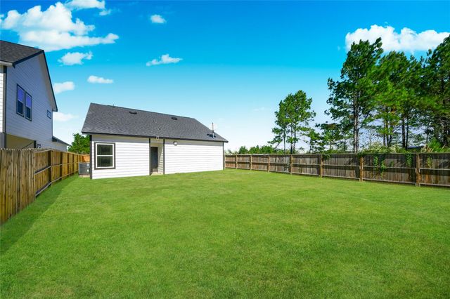 450 Road 5512, Cleveland, TX 77327