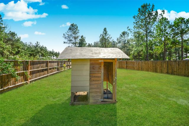 450 Road 5512, Cleveland, TX 77327