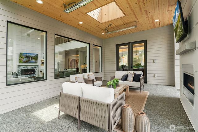 3049 164th Place NE, Bellevue, WA 98008
