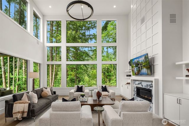 3049 164th Place NE, Bellevue, WA 98008