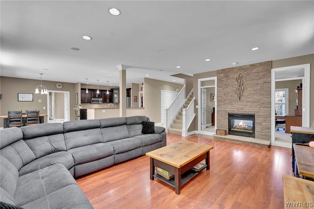 6089 Hillcroft Drive, Boston, NY 14025