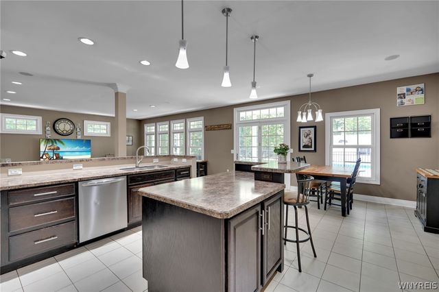 6089 Hillcroft Drive, Boston, NY 14025