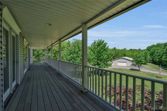 6089 Hillcroft Drive, Boston, NY 14025