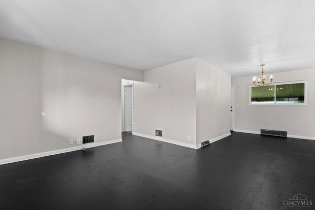 955 Quincy Drive, Hamilton, OH 45013