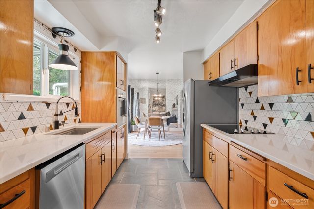 13 Laulainen Road, Longview, WA 98632