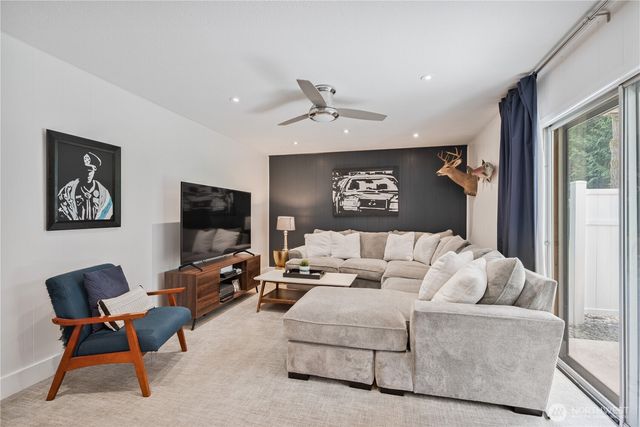 13 Laulainen Road, Longview, WA 98632