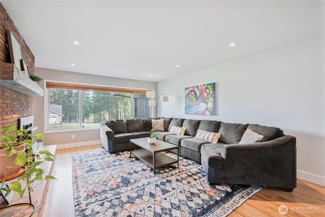 13 Laulainen Road, Longview, WA 98632