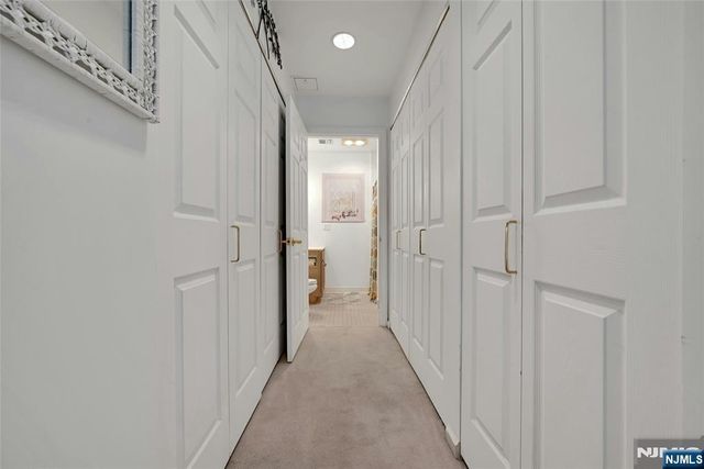 189 Forest Avenue 411, Paramus, NJ 07652