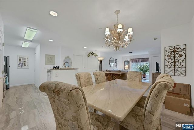 189 Forest Avenue 411, Paramus, NJ 07652