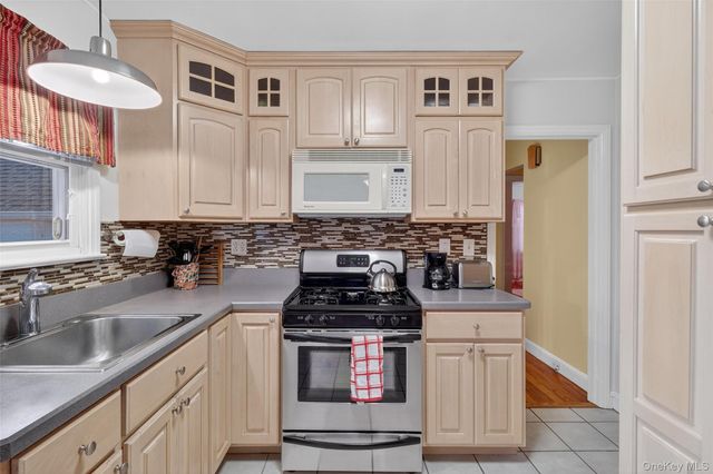 14 Ruppert Road, Poughkeepsie, NY 12603