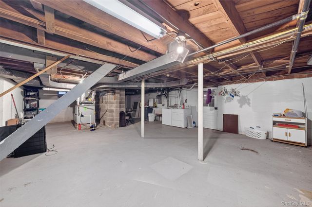 14 Ruppert Road, Poughkeepsie, NY 12603