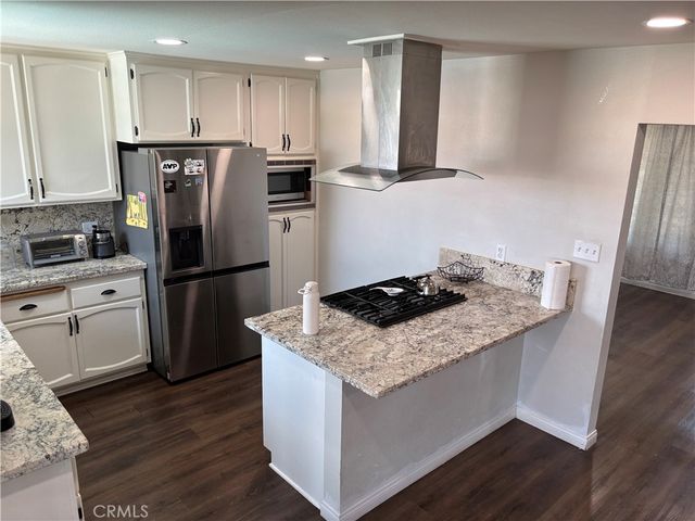 389 E Rancho Road, Corona, CA 92879