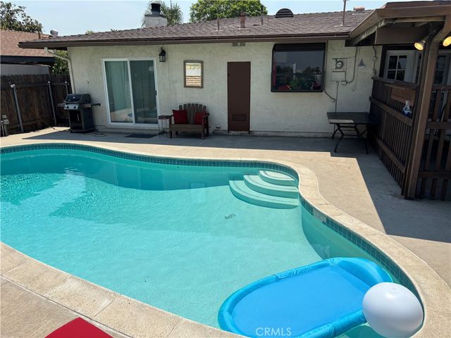 389 E Rancho Road, Corona, CA 92879