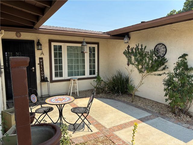 389 E Rancho Road, Corona, CA 92879