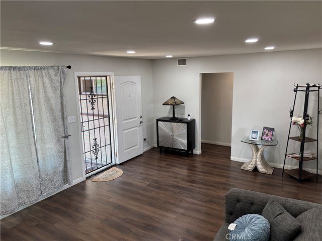 389 E Rancho Road, Corona, CA 92879