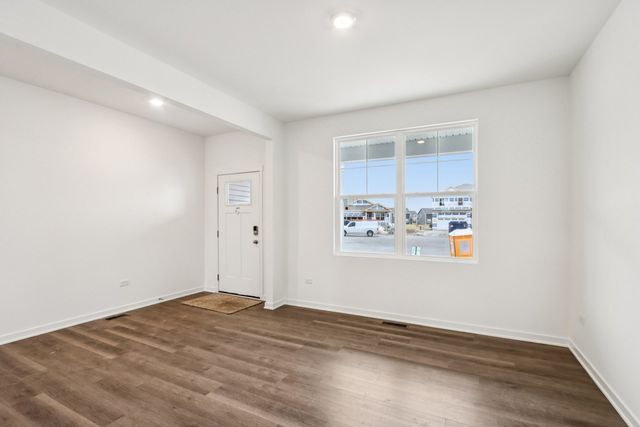 1868 Keating Drive, Aurora, IL 60503